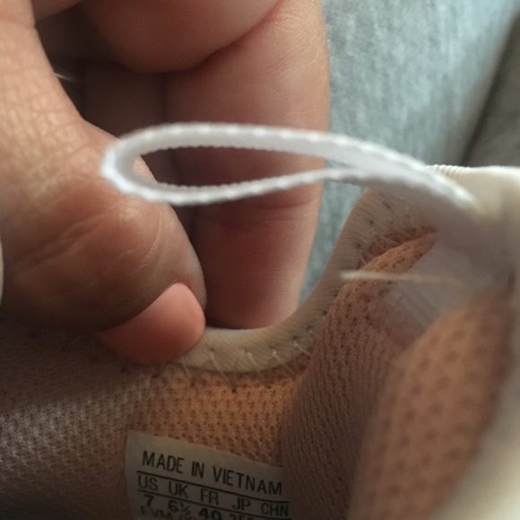 Adidas sneakers - Picture 4 of 4